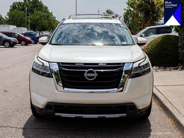 Used 2024 Nissan Pathfinder Platinum FWD image 2