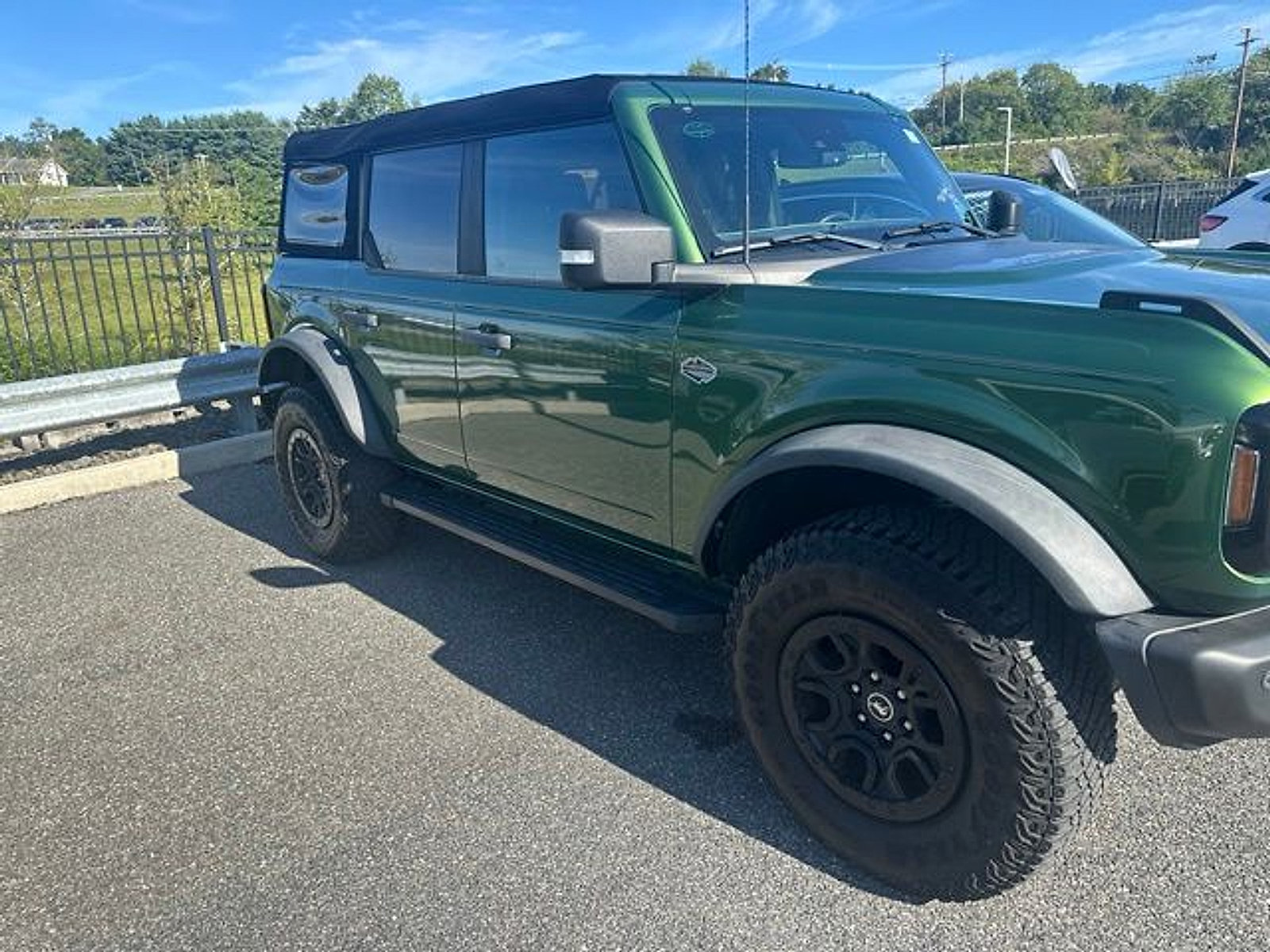 Certified 2023 Ford Bronco Wildtrak AWD/4WD image 2