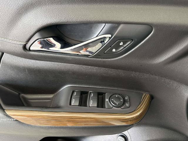 Used 2021 GMC Acadia SLE w/ Driver Convenience Package FWD image 21