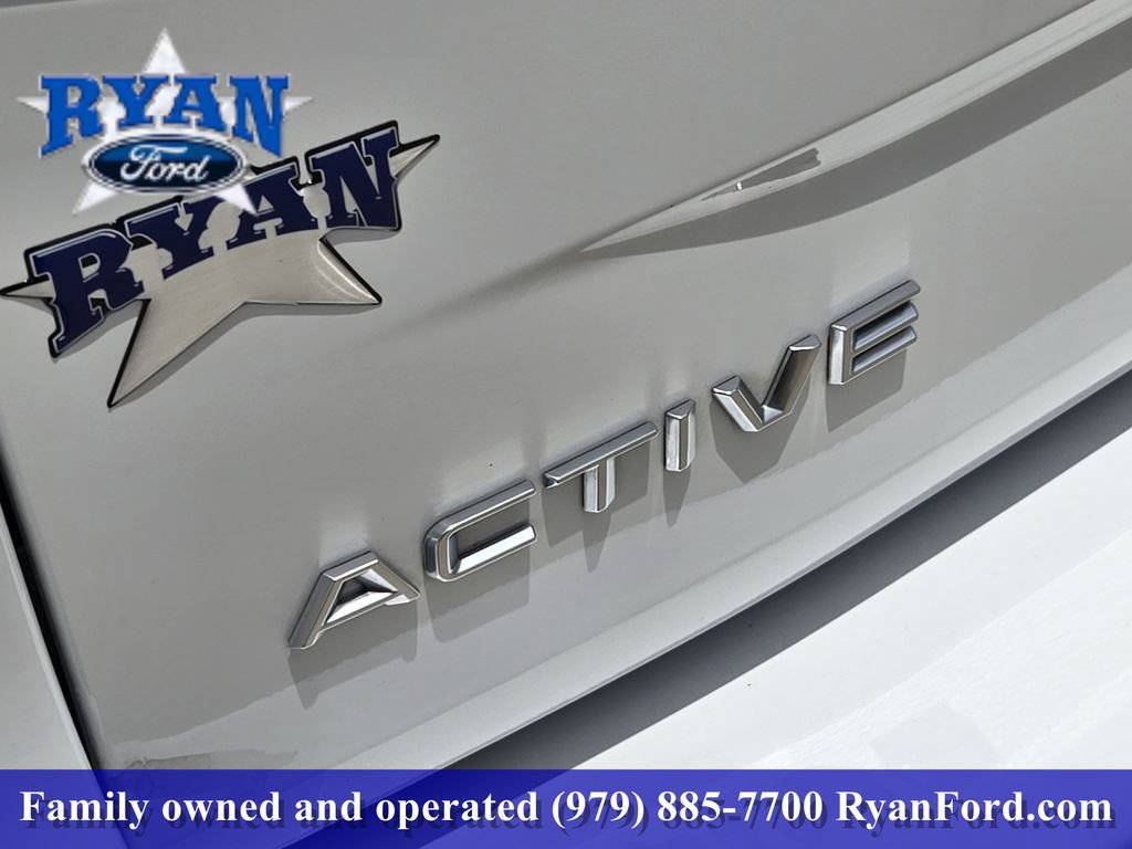 Certified 2025 Ford Expedition Active AWD/4WD image 8