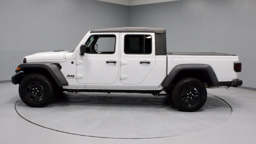 Used 2025 Jeep Gladiator Sport AWD/4WD image 7