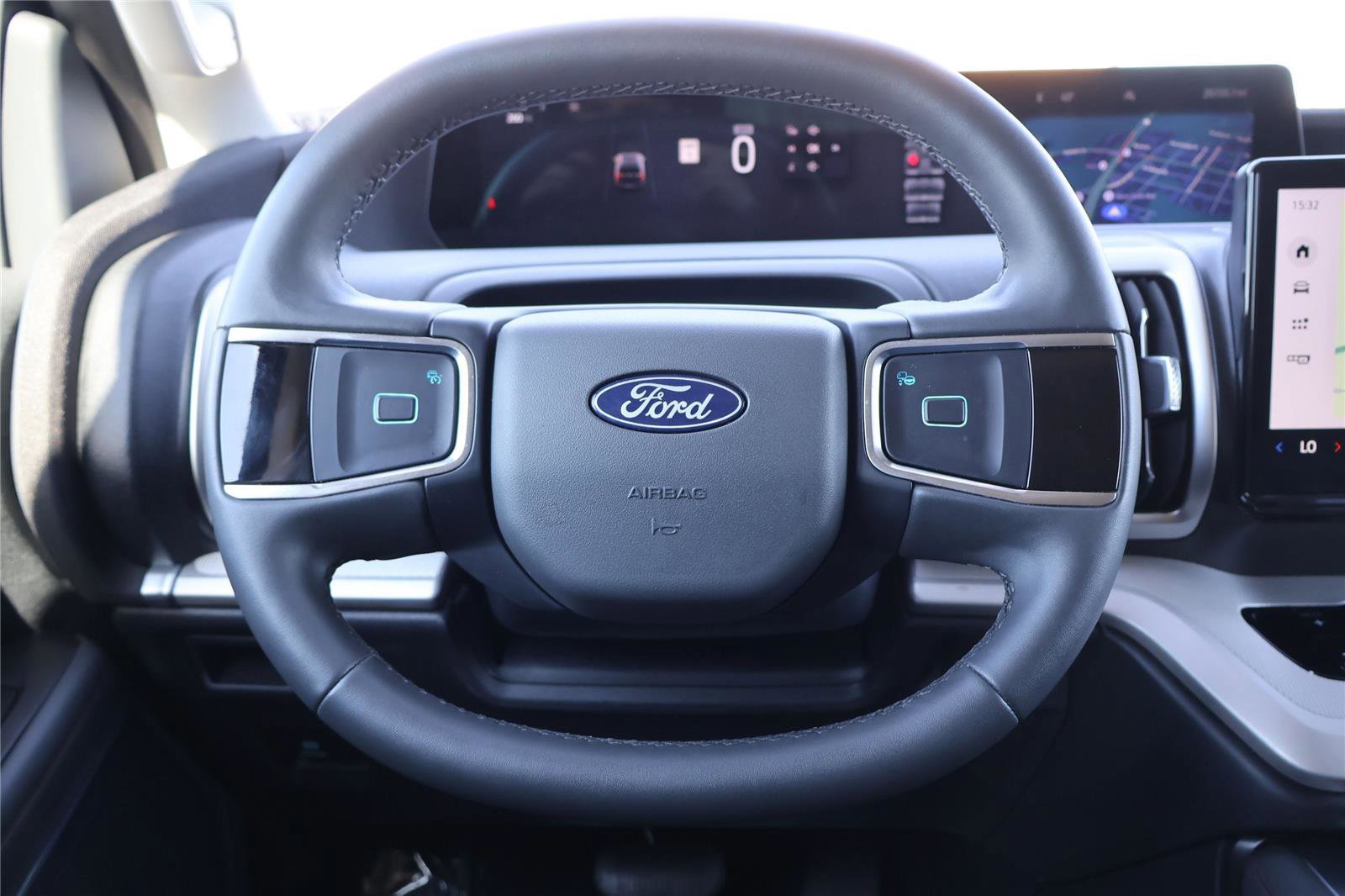 Certified 2025 Ford Expedition Active image 19