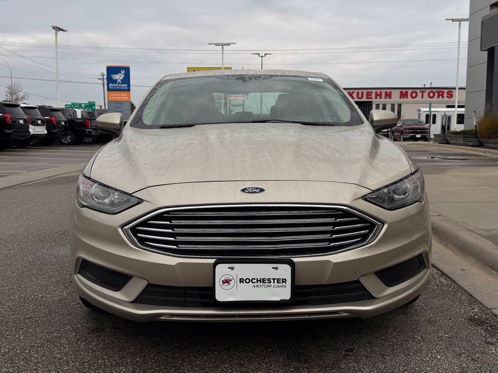 Certified 2017 Ford Fusion SE w/ Fusion SE Technology Package FWD image 40