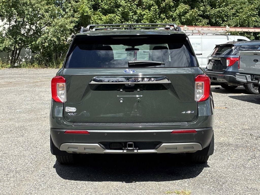 Certified 2023 Ford Explorer XLT w/ Equipment Group 202A AWD/4WD image 6