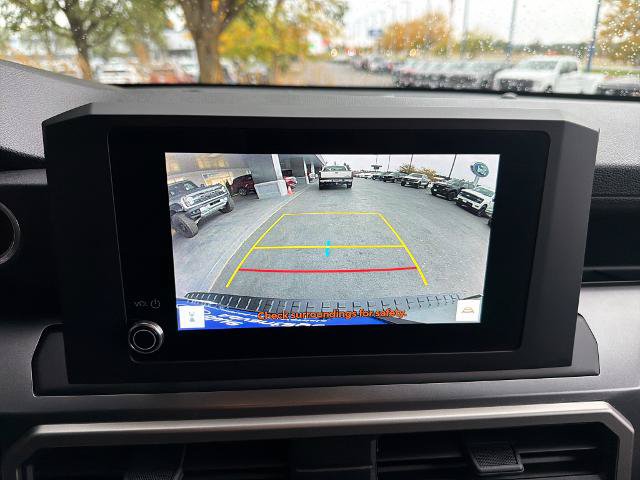 Used 2025 Toyota 4Runner SR5 AWD/4WD image 25