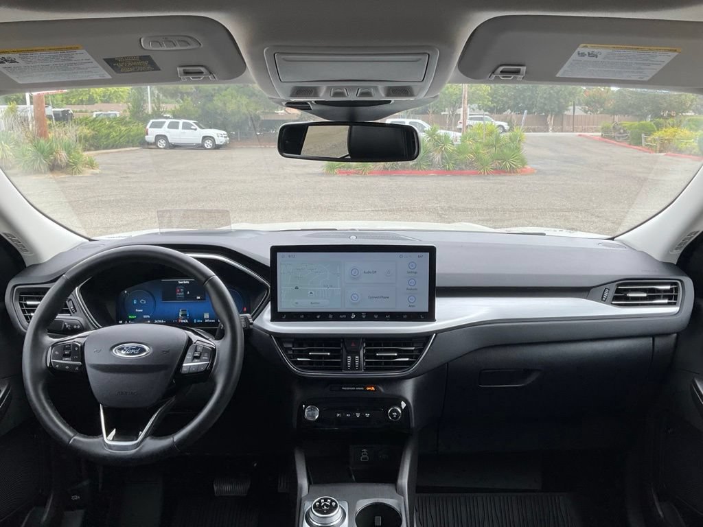 Certified 2024 Ford Escape SE w/ PHEV Premium Package FWD image 29