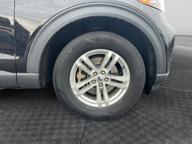 Certified 2022 Ford Explorer XLT w/ Equipment Group 202A AWD/4WD image 16