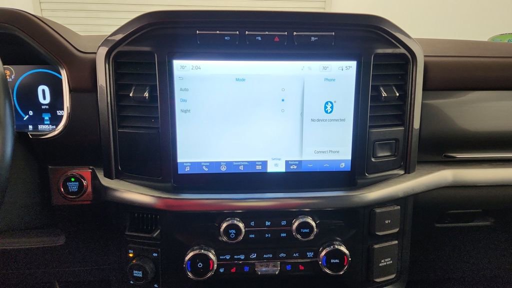 Certified 2022 Ford F150 Lariat w/ Equipment Group 502A High image 14