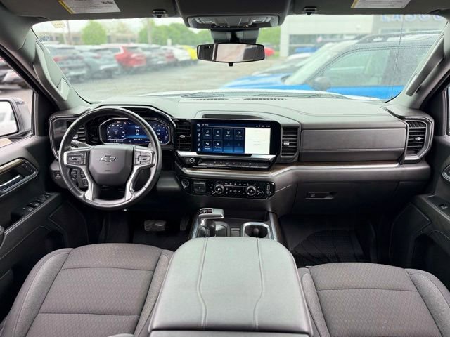Used 2024 Chevrolet Silverado 1500 RST w/ Protection Package AWD/4WD image 2