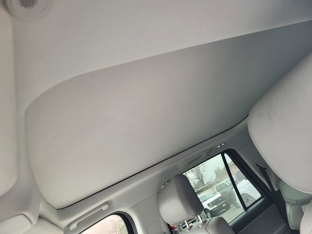 Certified 2025 Ford Expedition Active image 20