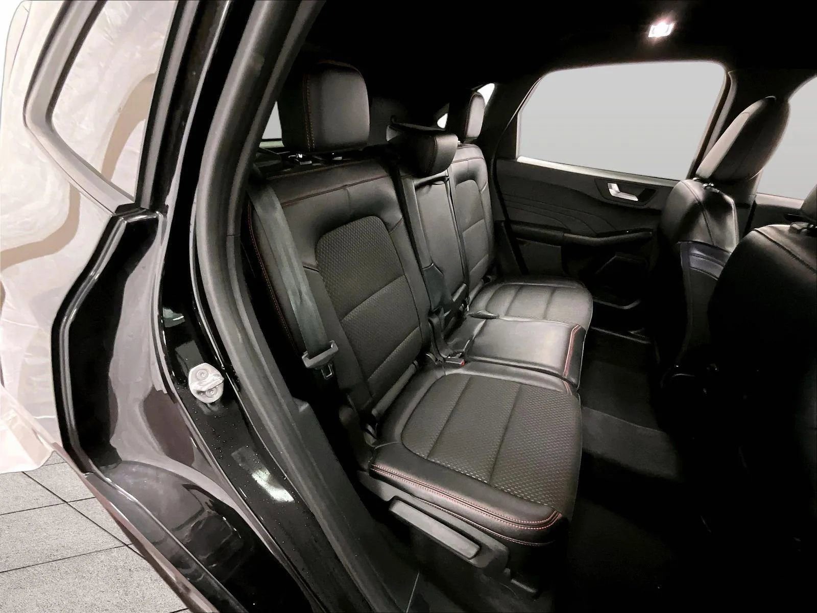 Certified 2023 Ford Escape ST-Line w/ Tech Pack #1 image 26