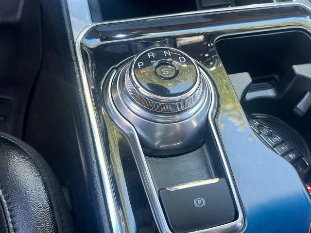 Certified 2019 Ford Edge Titanium w/ Equipment Group 301A FWD image 15