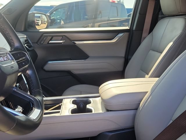 Used 2024 GMC Acadia Elevation w/ Luxury Package FWD image 27
