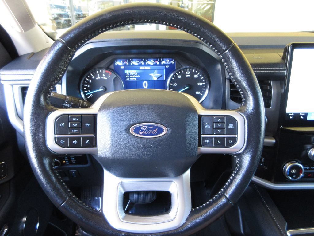 Certified 2024 Ford Expedition XLT RWD image 15