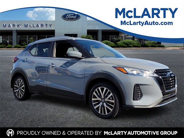 Used 2021 Nissan Kicks SV