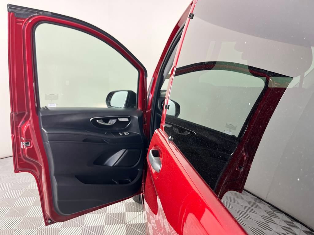 Used 2023 Mercedes-Benz Metris Passenger image 10