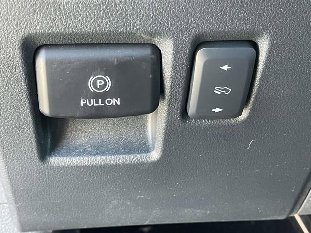 Certified 2023 Ford F150 Lariat w/ Equipment Group 502A High image 16