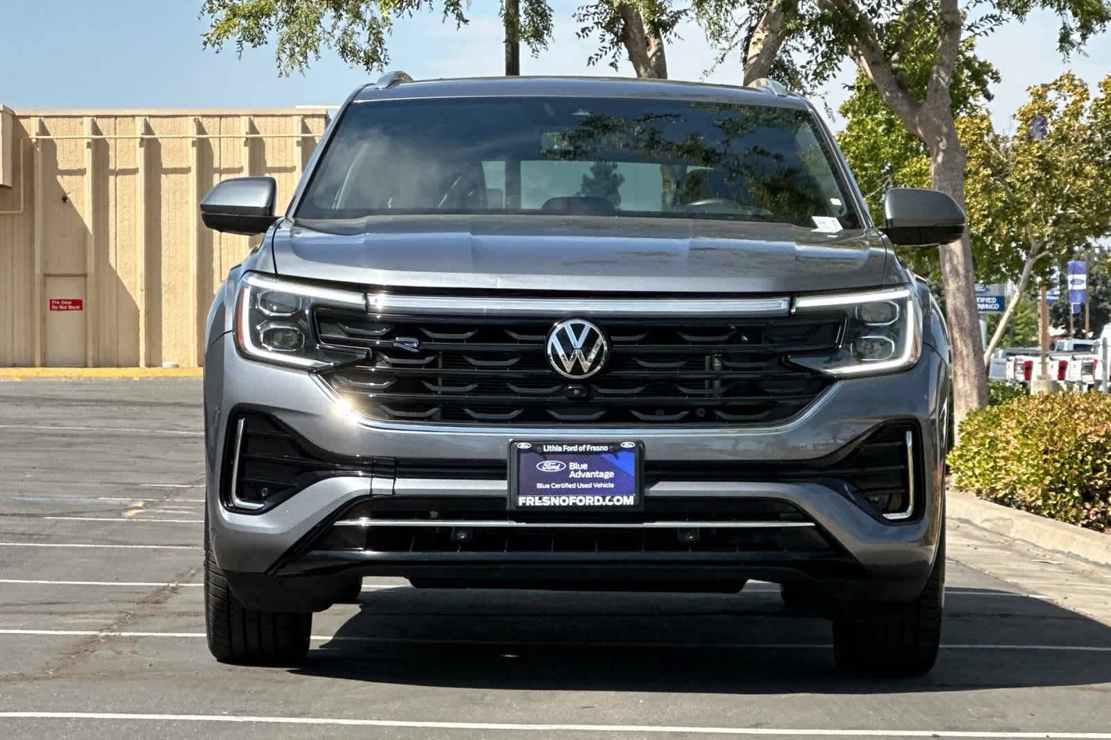 Used 2024 Volkswagen Atlas Cross Sport SEL Premium R-Line AWD/4WD image 11