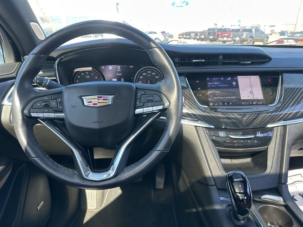 Used 2023 Cadillac XT6 Premium Luxury w/ Technology Package image 8