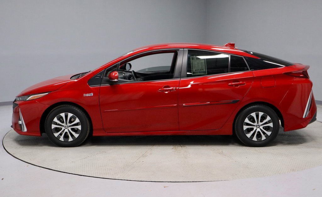 Used 2022 Toyota Prius Prime Limited image 10
