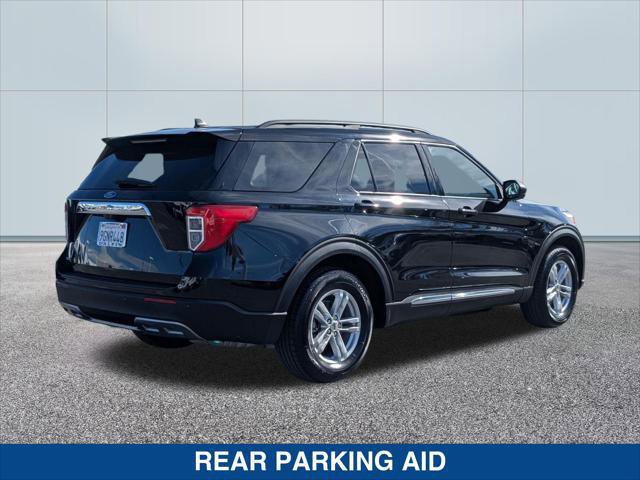 Certified 2023 Ford Explorer XLT w/ Equipment Group 202A image 4