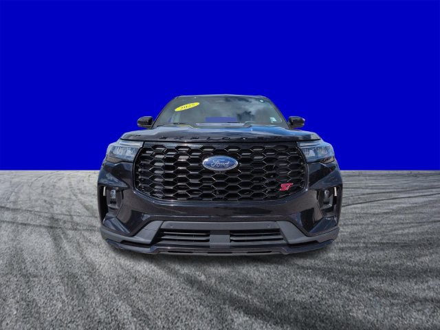 Certified 2025 Ford Explorer ST w/ Sun And Sound Package AWD/4WD image 9