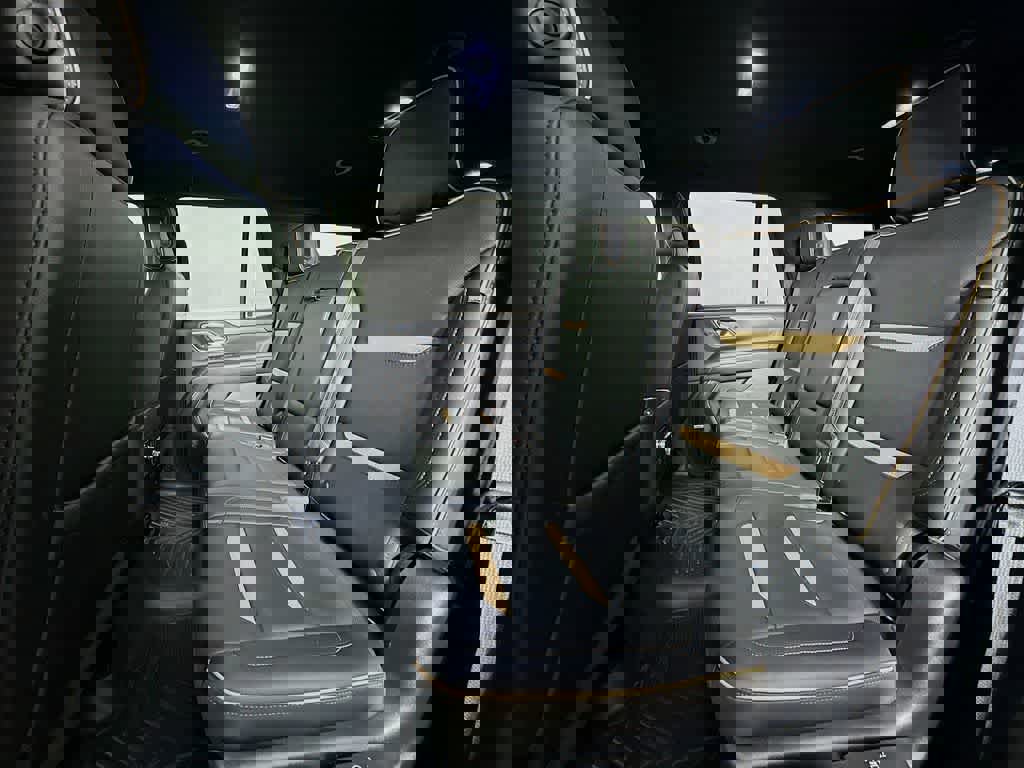 Used 2021 GMC Yukon AT4 image 17