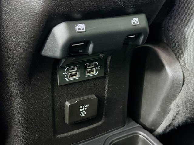 Used 2019 Jeep Wrangler Unlimited Sahara w/ LED Lighting Group image 31