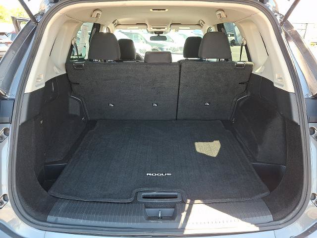 Used 2024 Nissan Rogue S FWD image 27
