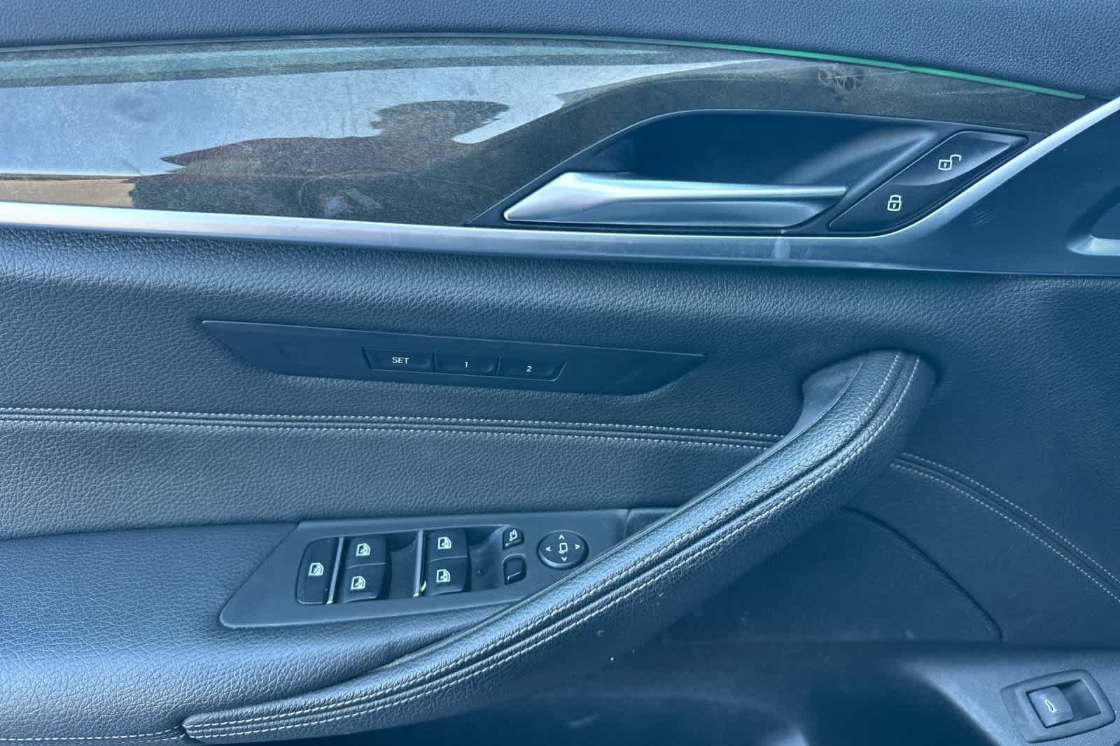 Used 2019 BMW 530i 530i w/ Convenience Package image 13