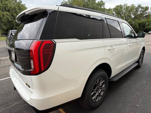 Certified 2025 Ford Expedition Active AWD/4WD image 6