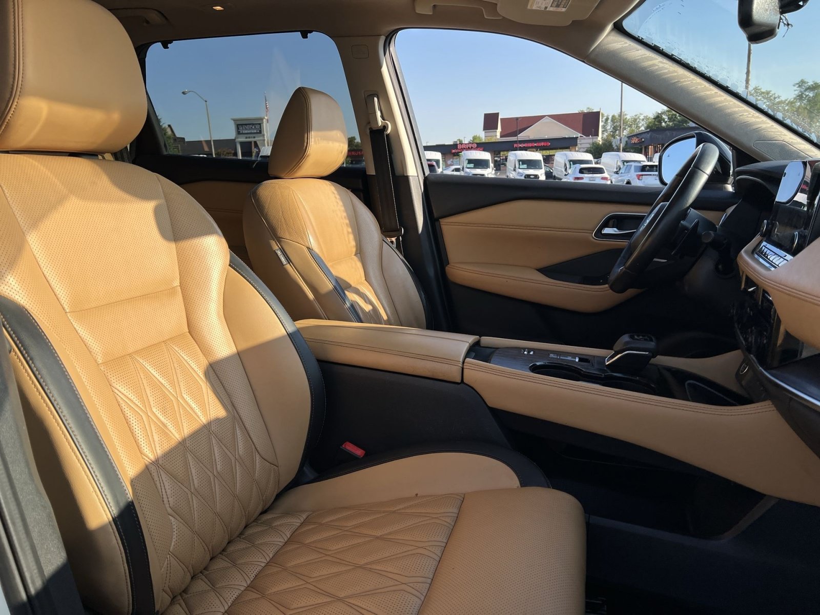 Used 2021 Nissan Rogue Platinum FWD image 35