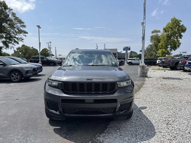 Used 2023 Jeep Grand Cherokee L Altitude AWD/4WD image 2