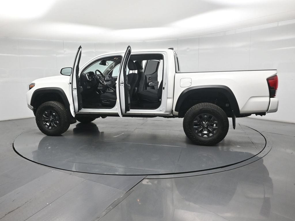 Used 2021 Toyota Tacoma SR5 w/ Trail Edition AWD/4WD image 33