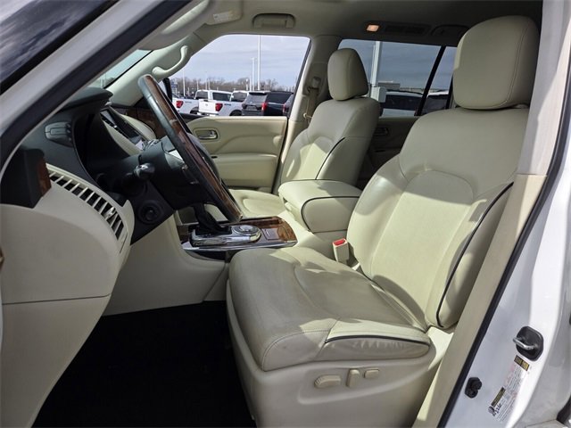 Used 2019 INFINITI QX80 Luxe w/ All-Season Package image 9