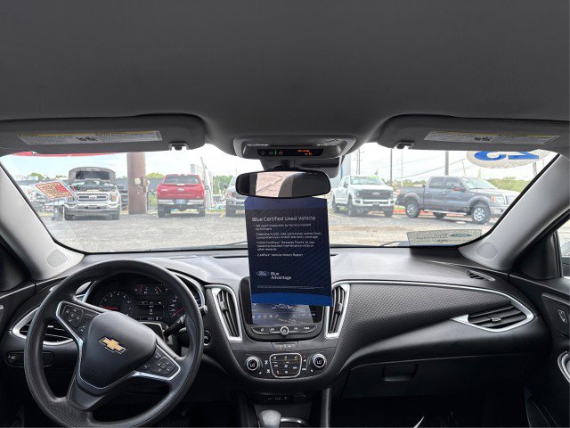 Used 2023 Chevrolet Malibu LT FWD image 21
