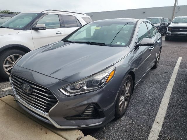 Used 2018 Hyundai Sonata Limited w/ Limited Ultimate Package 03 FWD image 1