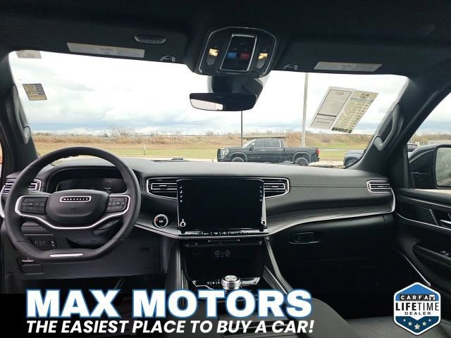 Used 2024 Jeep Wagoneer Series II w/ Flexible Seating Group image 14