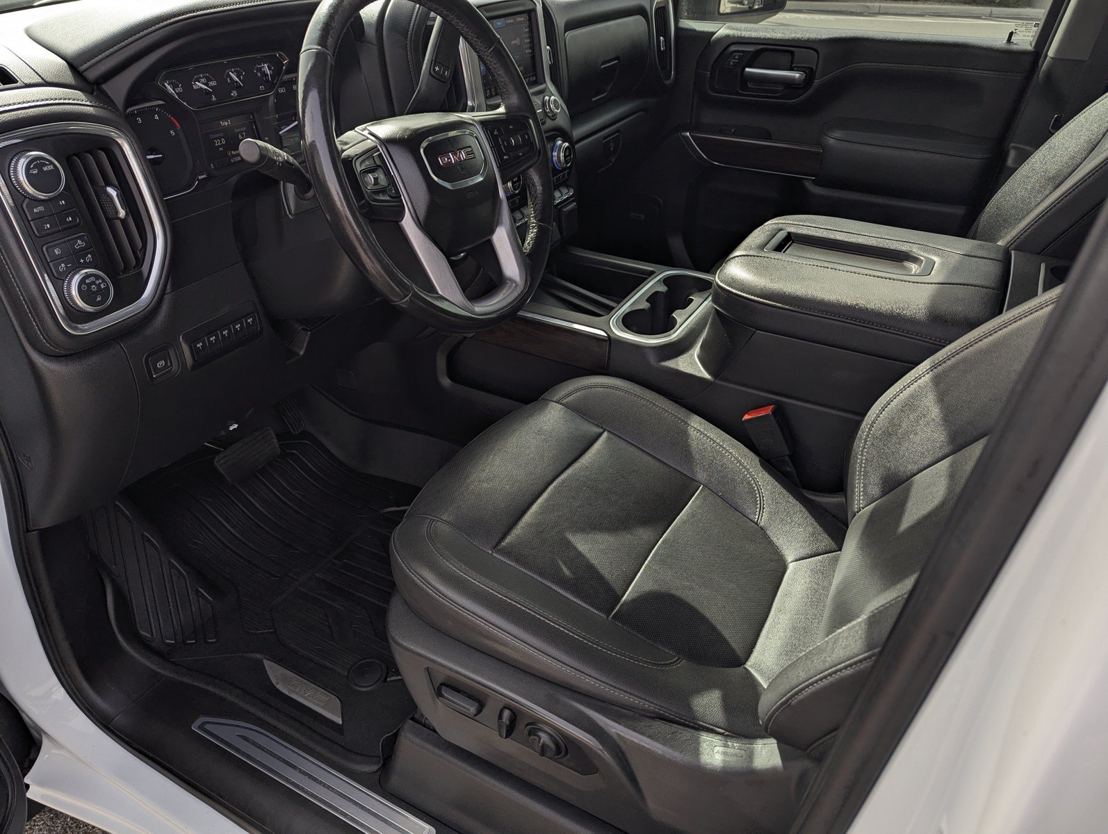 Used 2021 GMC Sierra 3500 SLT w/ SLT Premium Package AWD/4WD image 11