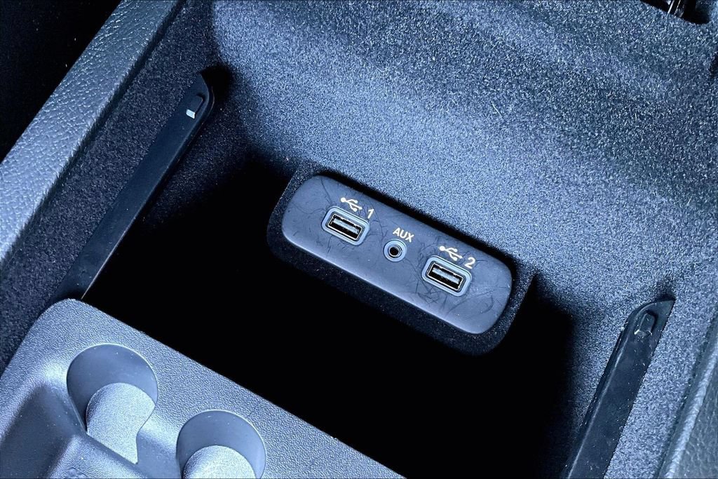Used 2023 Dodge Charger SXT w/ Plus Group RWD image 27