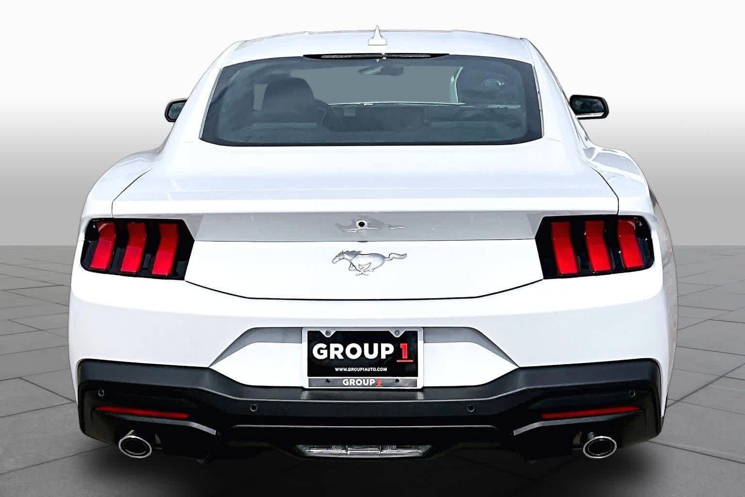 Certified 2025 Ford Mustang Coupe RWD image 5