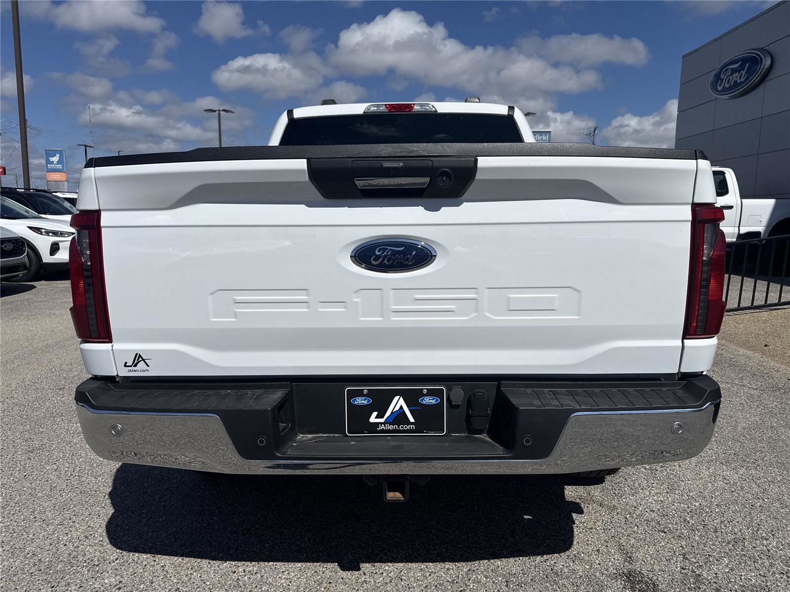 Certified 2024 Ford F150 XLT w/ Mobile Office Package image 4