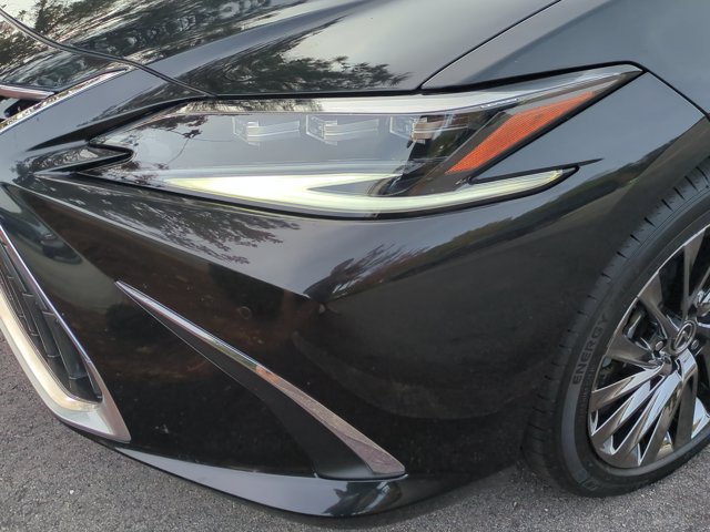 Used 2024 Lexus ES 350 Ultra Luxury w/ Accessory Package (Z2) FWD image 8