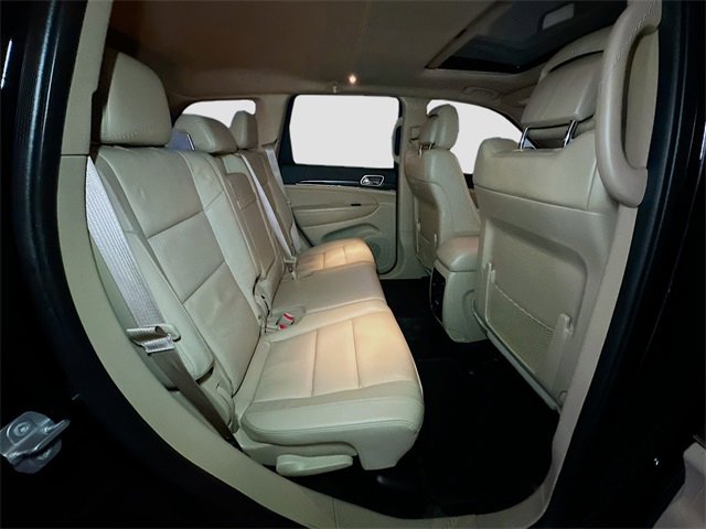 Used 2017 Jeep Grand Cherokee Limited image 35