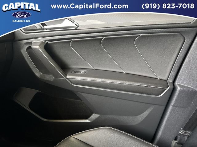Used 2022 Volkswagen Tiguan SE image 31
