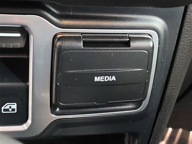 Used 2024 Jeep Wrangler Sport AWD/4WD image 17