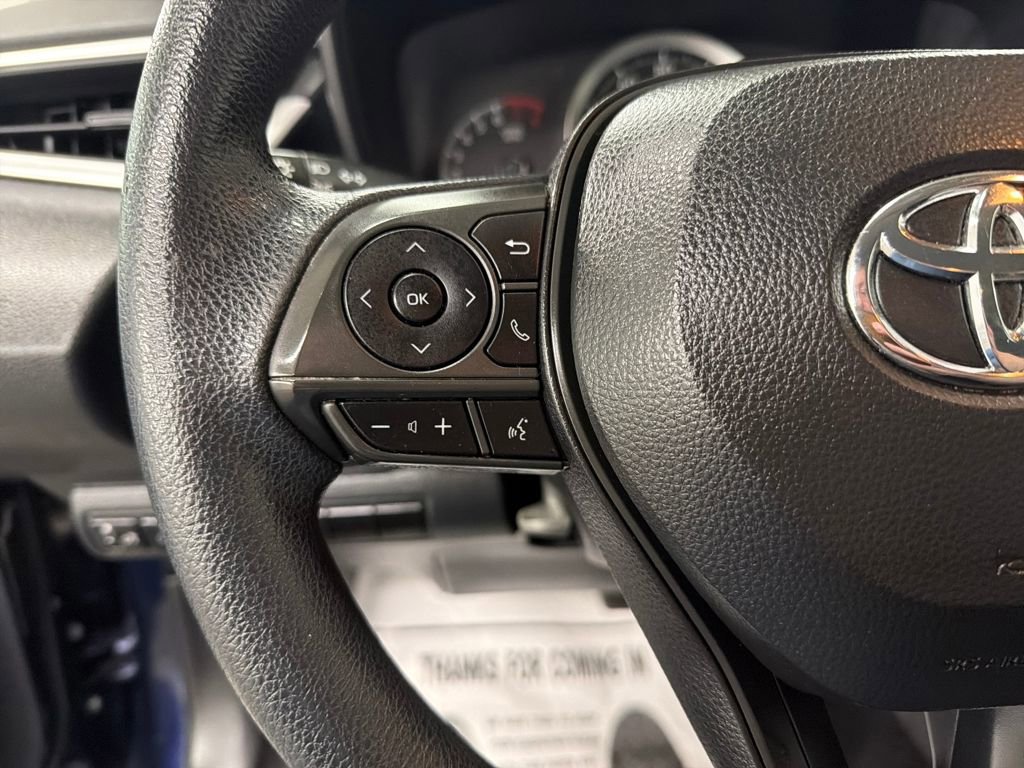 Used 2021 Toyota Corolla LE image 19