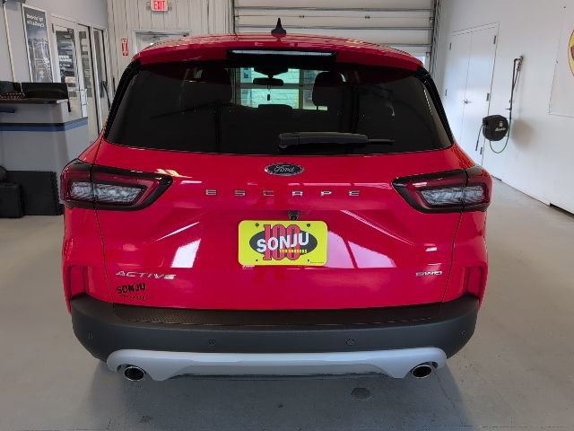 Certified 2024 Ford Escape Active AWD/4WD image 4