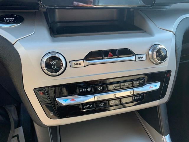 Certified 2023 Ford Explorer XLT w/ Equipment Group 202A image 20