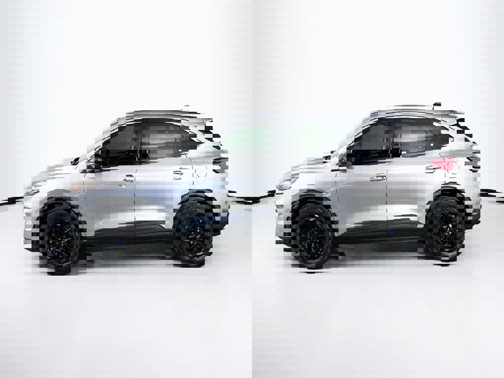 Certified 2022 Ford Escape SE image 2